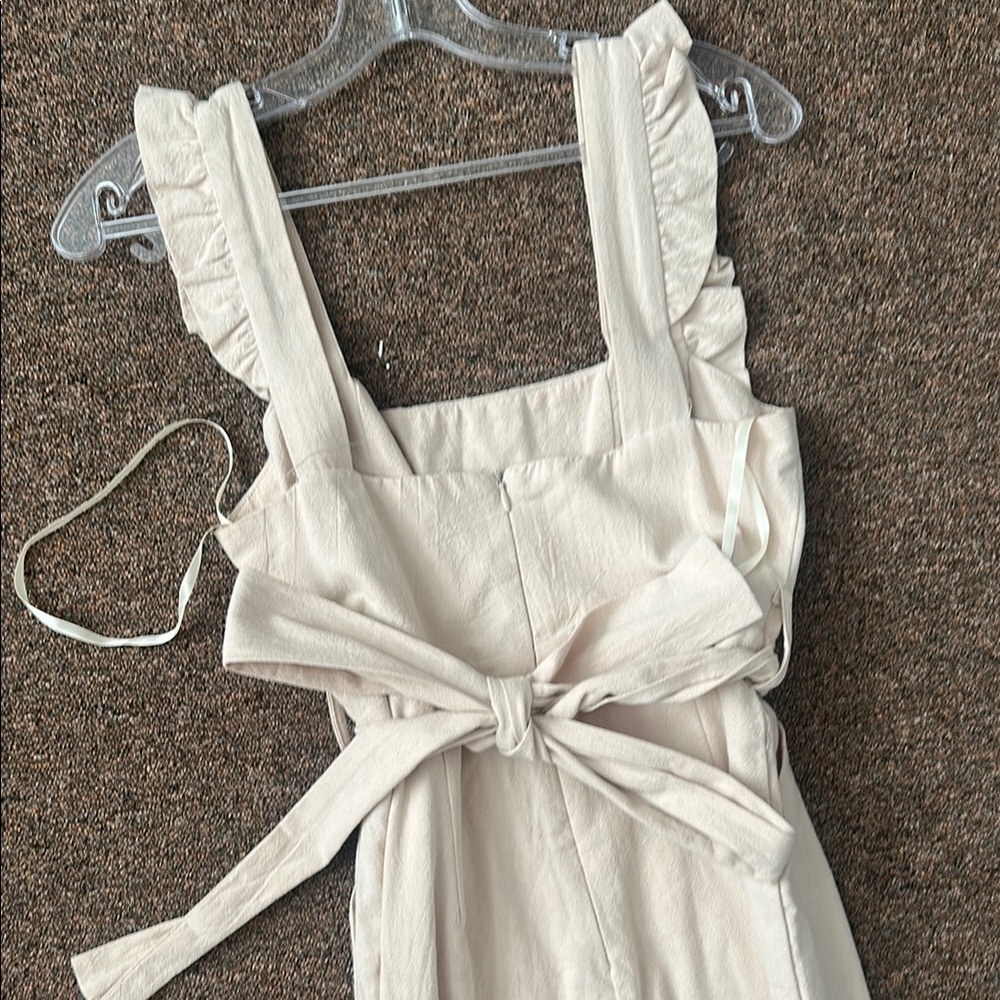 Elegant Cream Jumpsuit - Picture 4 of 4